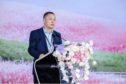 中国身体皮肤护理白皮书（2025）》开创护肤新篇pg电子试玩入口心聚花开15载 半亩花田发布《(图5)