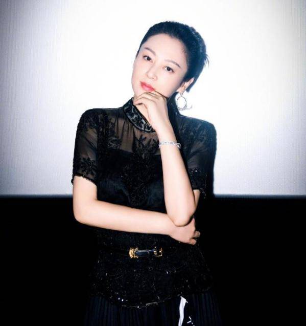 少女时尚照太惊艳难怪能征服陈凯歌pg模拟器51岁陈红身材时尚犹如(图6)